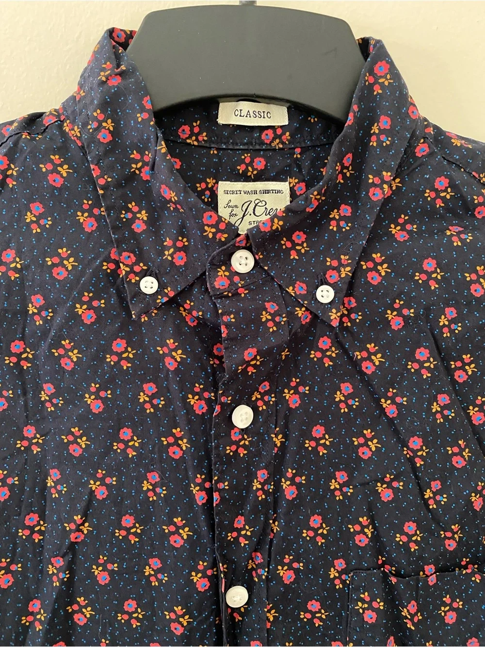 J. Crew Stretch Cotton Navy and red ditsy floral Button-Down Shirt unisex